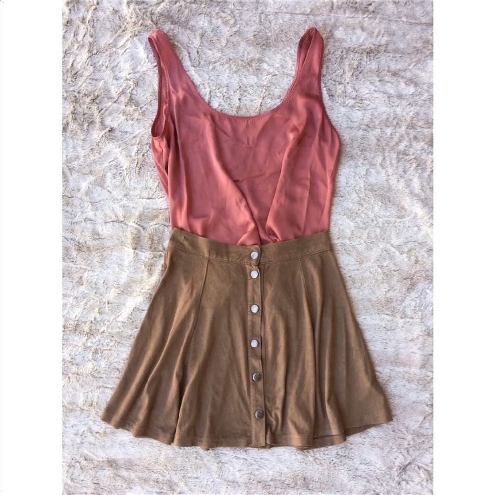 NWT Violet + Claire Dusty Rose Silk Top with Ruffl